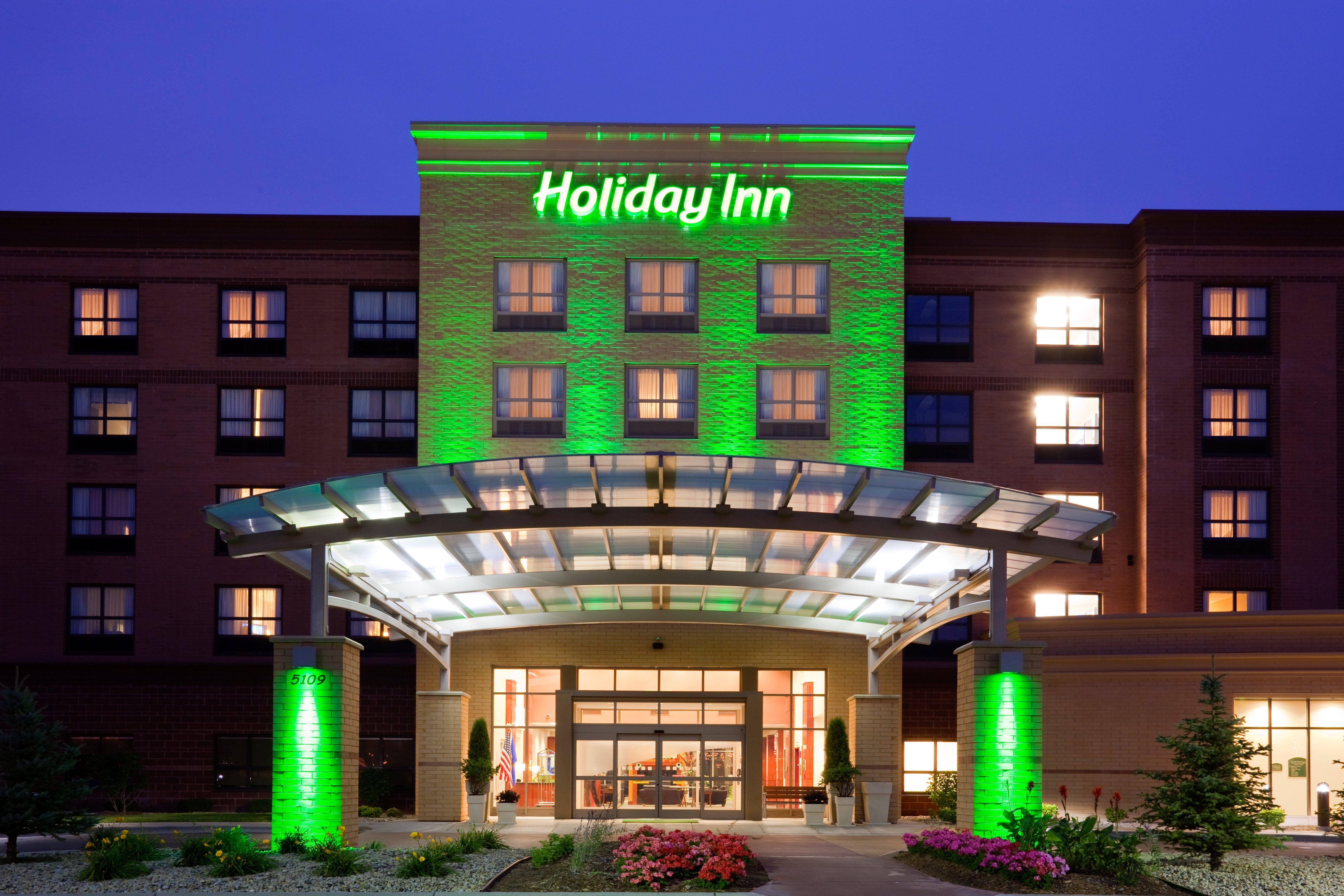Holiday Inn Madison At The American Center By Ihg Buitenkant foto